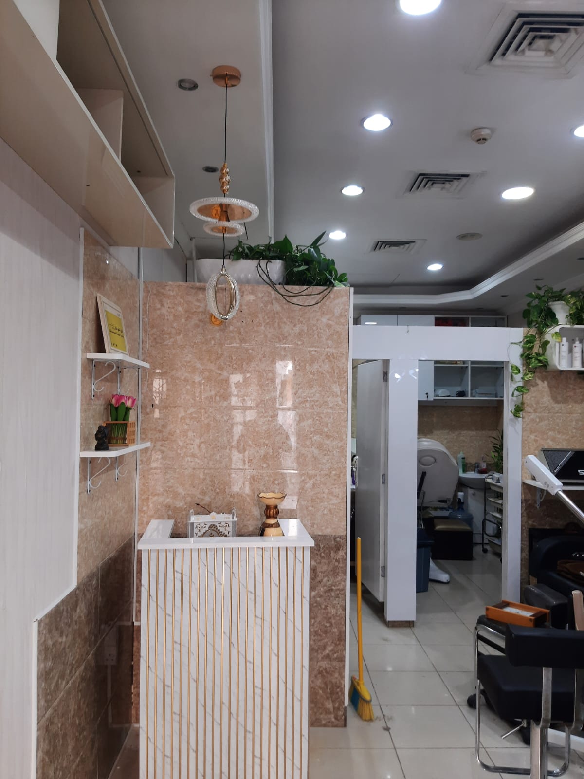 Moon Valley Shine Beauty Salon - After / Reception Area